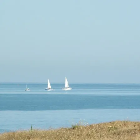 Aumesle * Hauteville-sur-Mer
